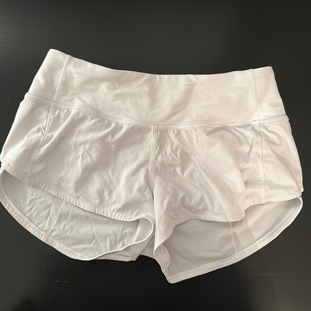 Lululemon White Speed Up Shorts 2.5”